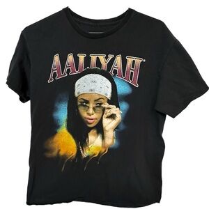 Retro Aaliyah R&B Women’s L Black Graphic T-Shirt Hip Hop Streetwear